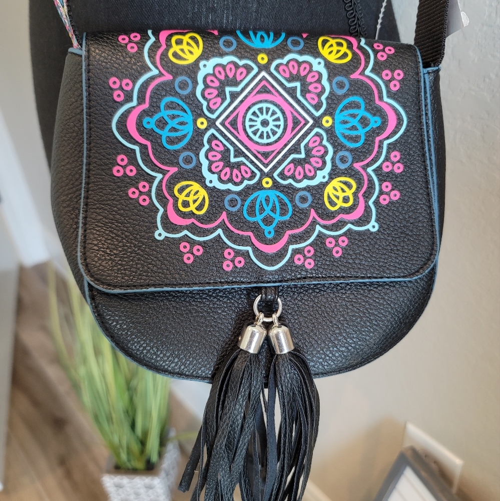 Crossbody, small, with tassels